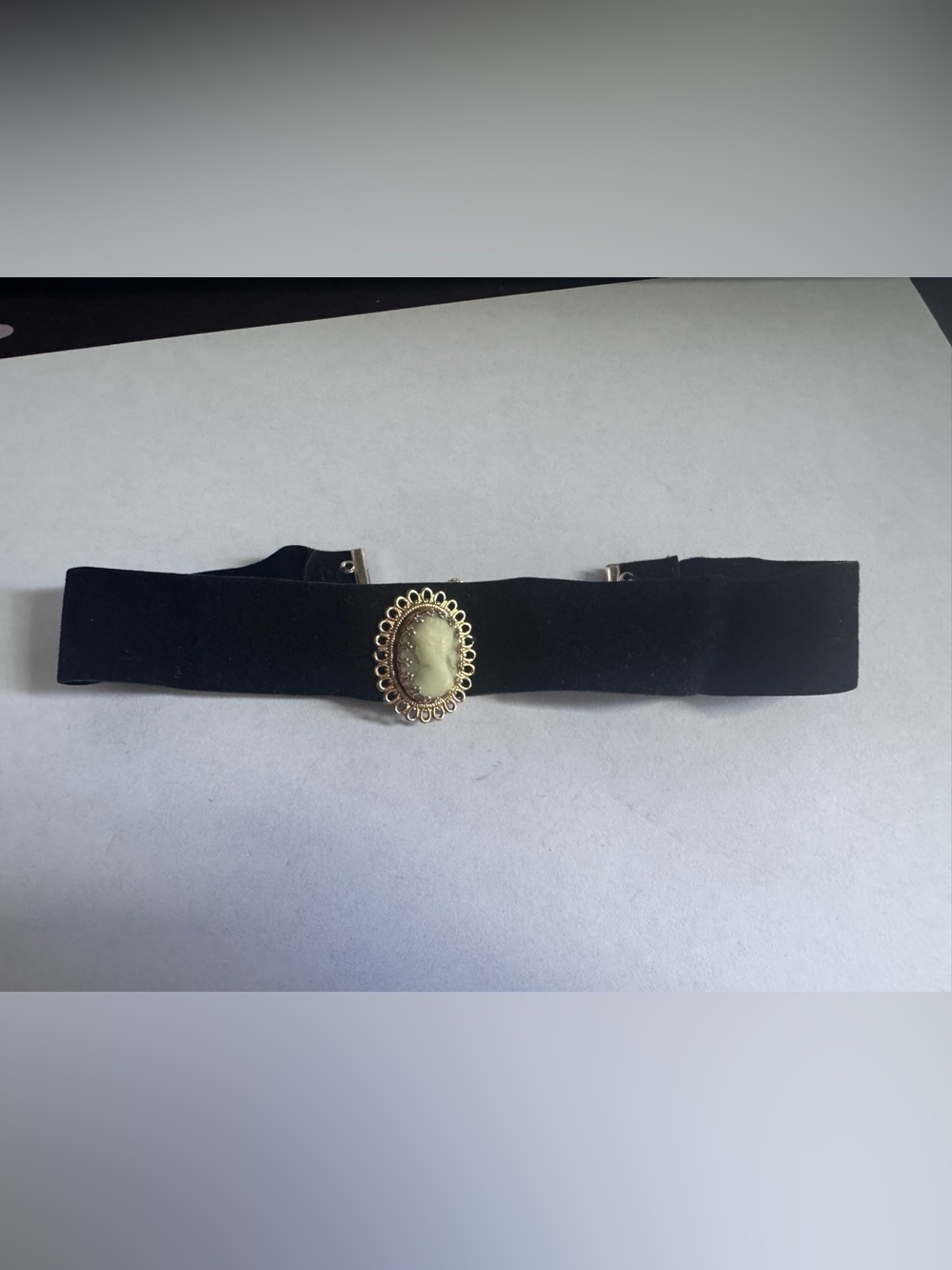 Black Velvet Cameo Choker Necklace - Unbranded